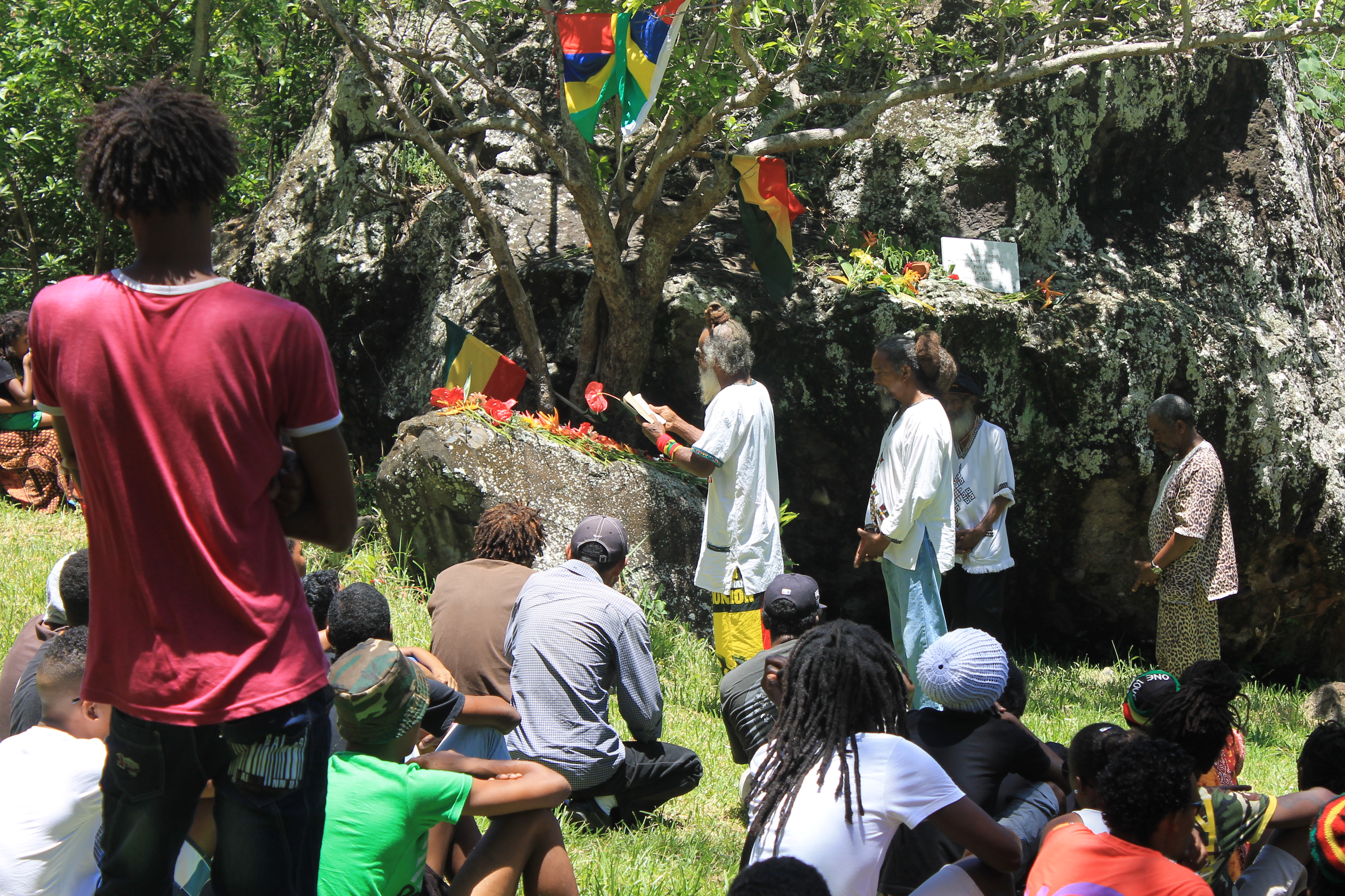 Une commémoration de l'abolition de l'esclavage au pied du Morne Brabant (2015)